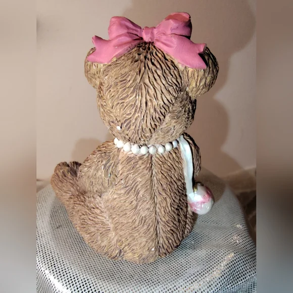 1995 BC Bronson Collectibles| Glamour Bear wearing pearls, pink bow, and purse. - Picture 2 of 6